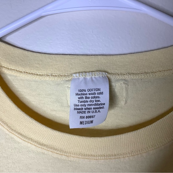 < Vintage Sunflower Embroidered Myrtle Beach Cropped Tee > - Picture 3 of 6